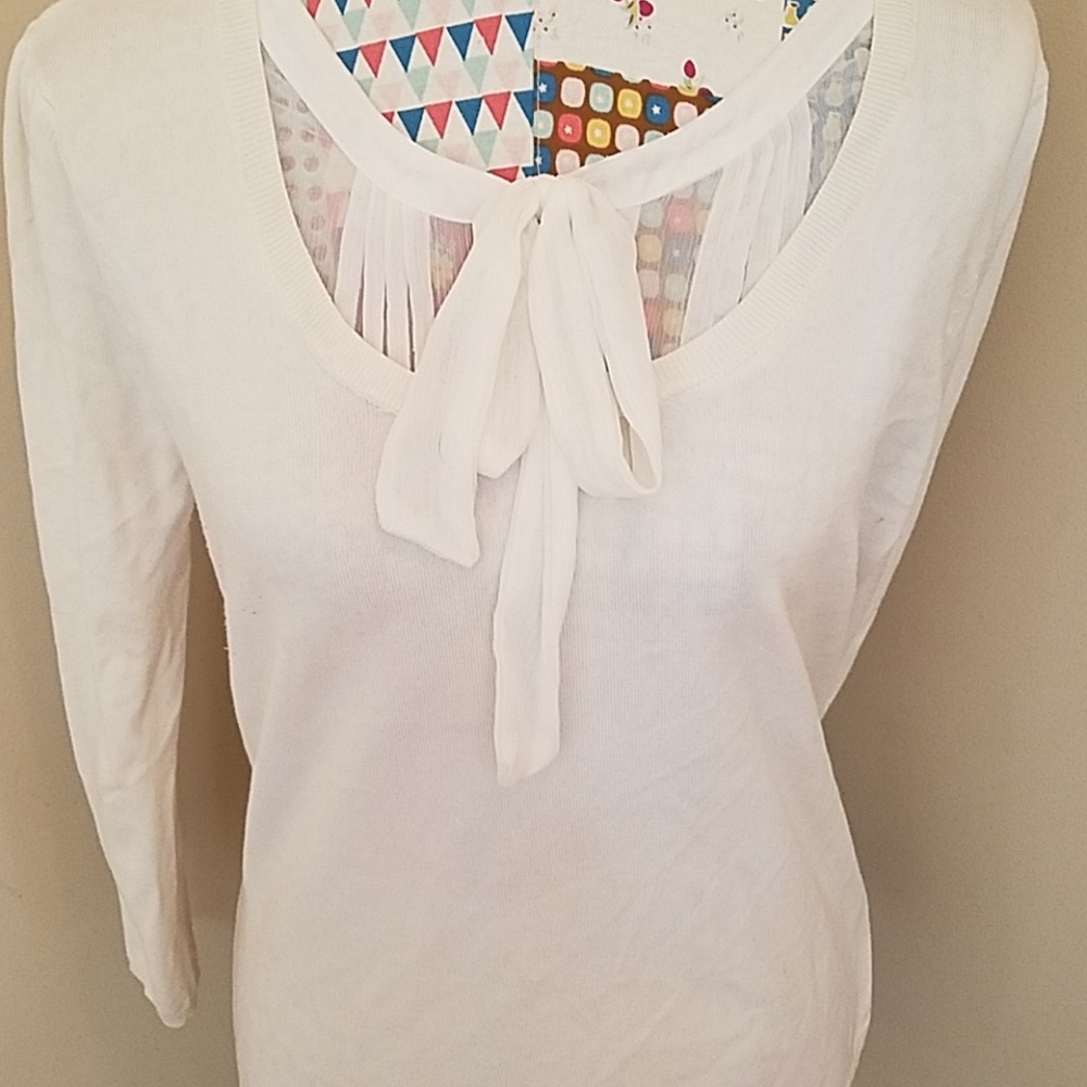 RePosh;Fun bow top in great condition!